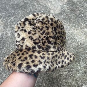 Y2K Inspired Fuzzy Faux Fur Leopard Print Bucket Hat